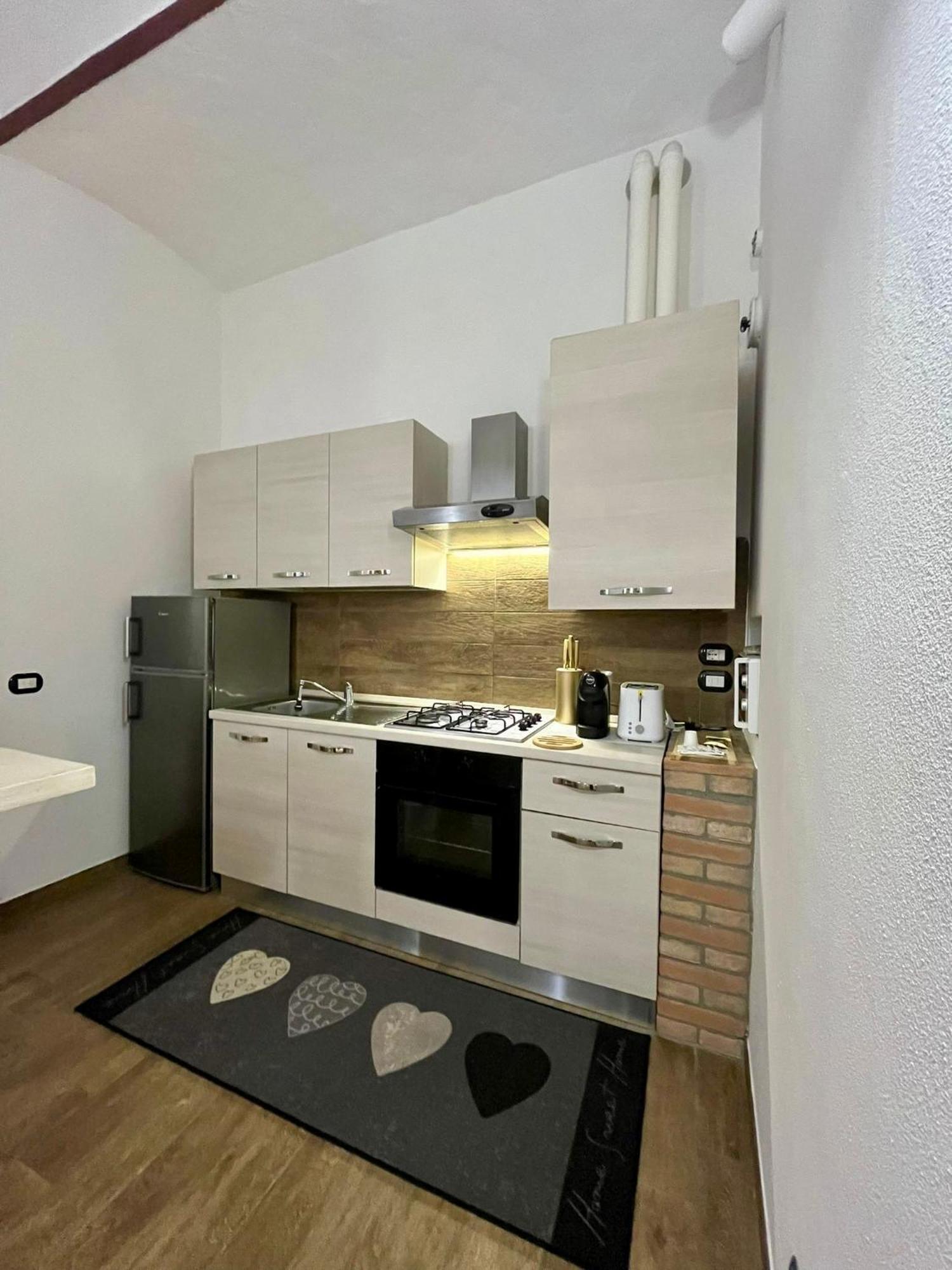 Residenza Corrado By Almanova Residenze Lejlighed Mantova Eksteriør billede